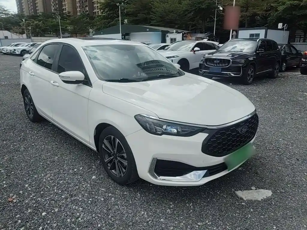 Ford Escort 2022 2021 1.5L Automatic Diamond Edition