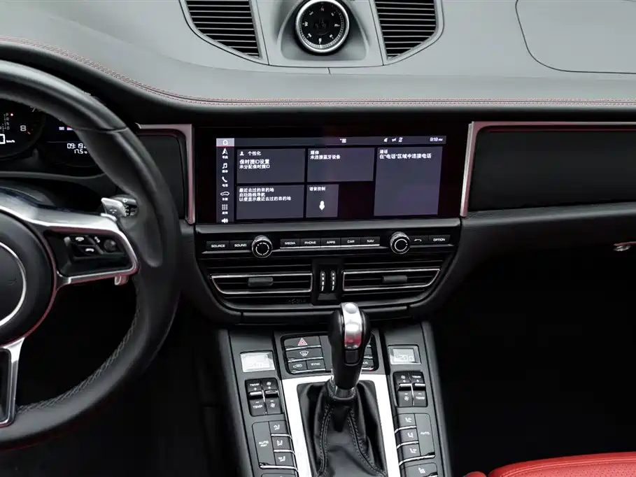 Porsche Macan 2018 Macan 2.0T фото 12