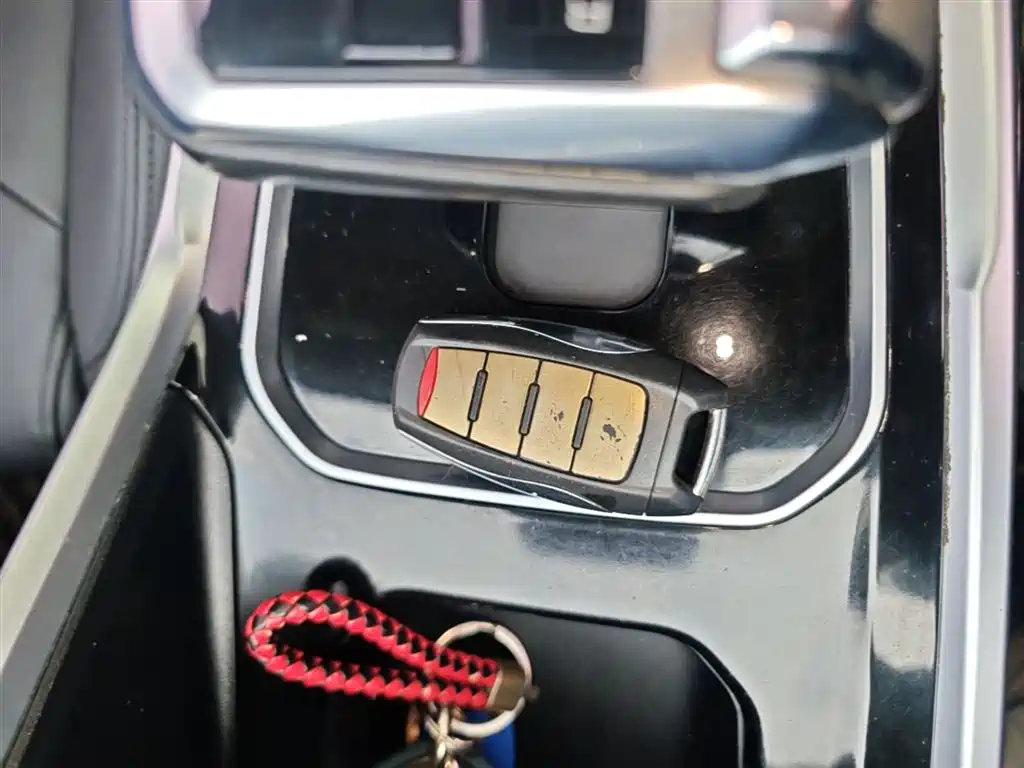Haval H6 2017 Blue Label 2.0T Automatic 2WD Smart Edition фото 9