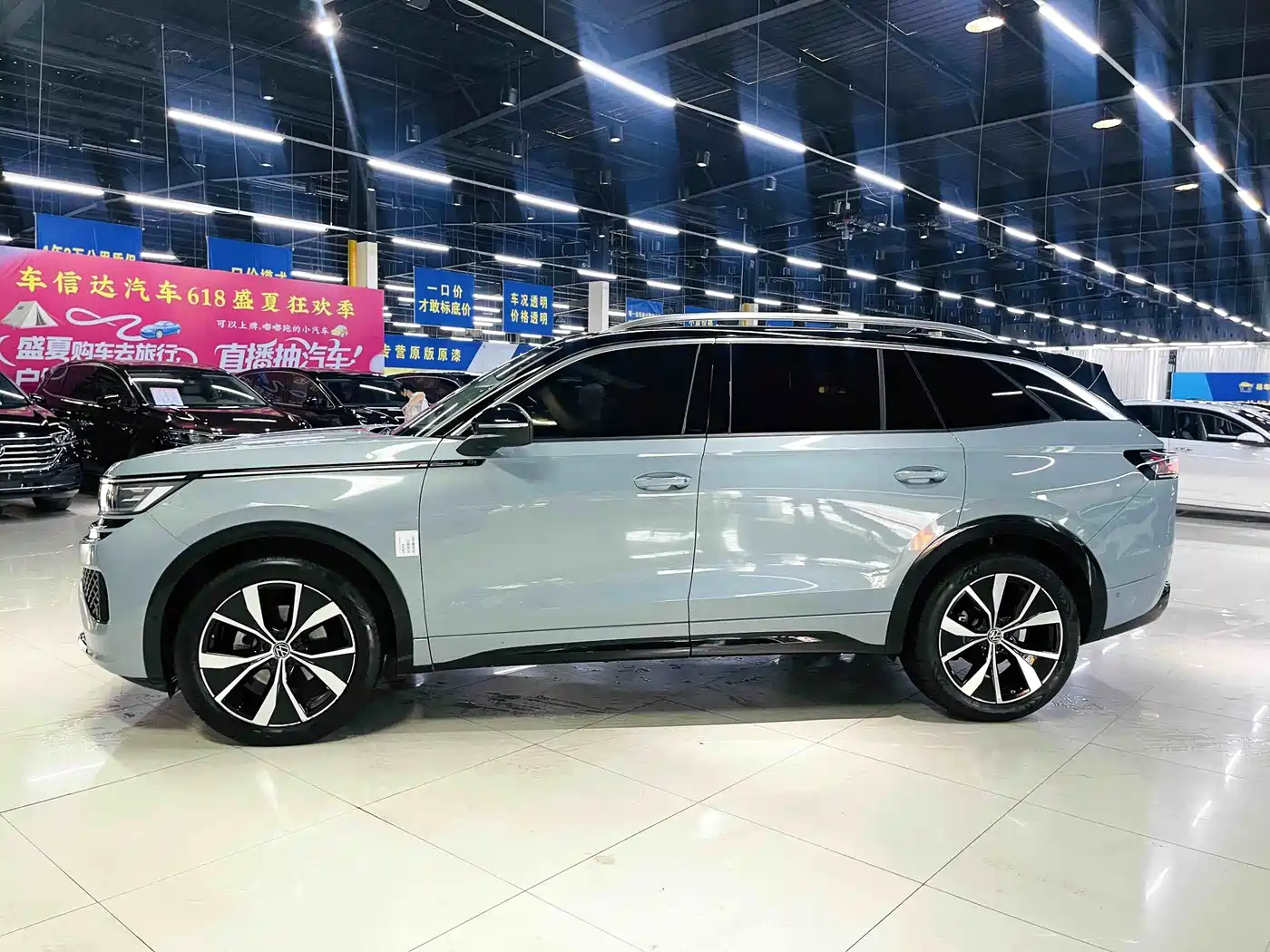 Volkswagen Talagon 2023 380TSI 4WD R-Line Launch Edition фото 5