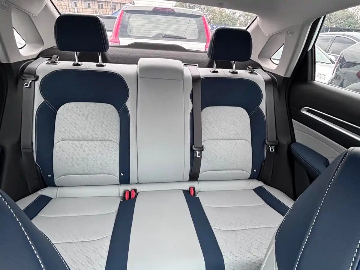 GEELY AUTOMOBILE EMGRAND