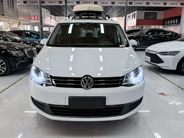  Volkswagen Sharan 2018 380TSI Premium 7-Seater