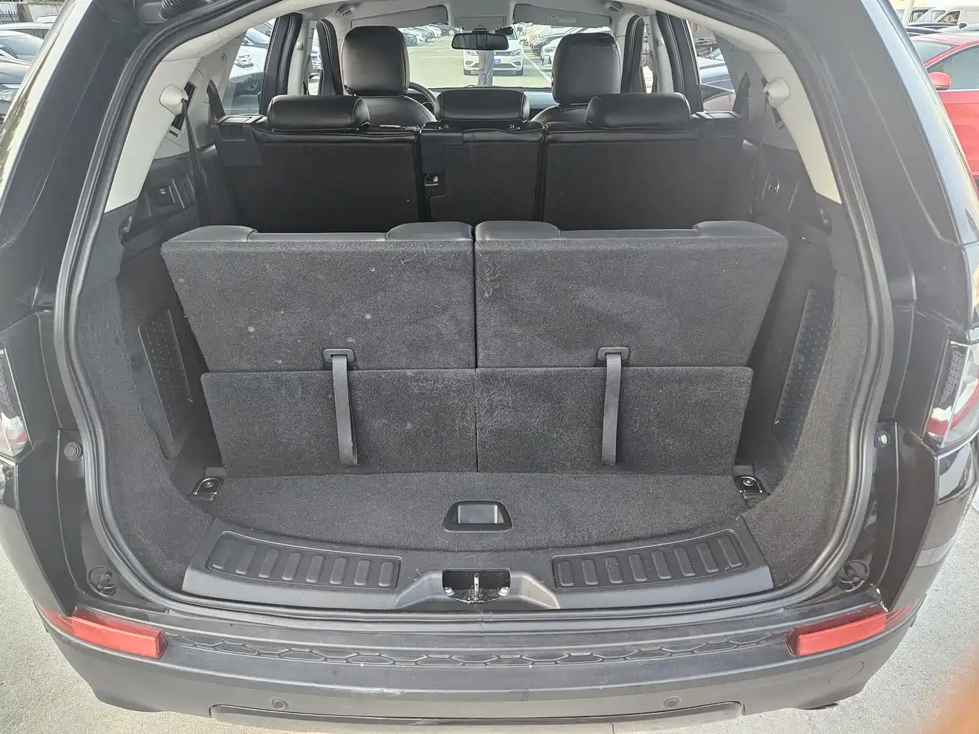 Land Rover Discovery Sport 2016 2.0T HSE фото 17
