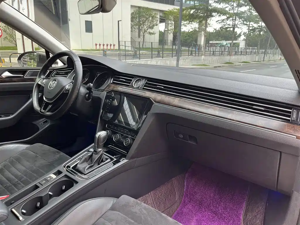 Volkswagen Magotan 2017 380TSI DSG Luxury фото 19
