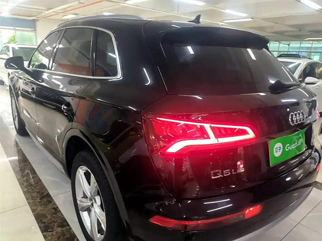 Audi Q5L 2020 Facelift 40 TFSI Honor Progressive фото 5
