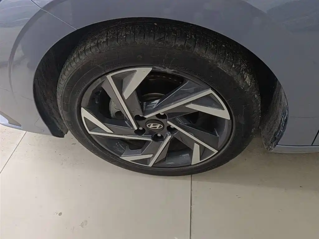 Hyundai Elantra 2023 1.5L CVT GLX Elite Edition фото 23