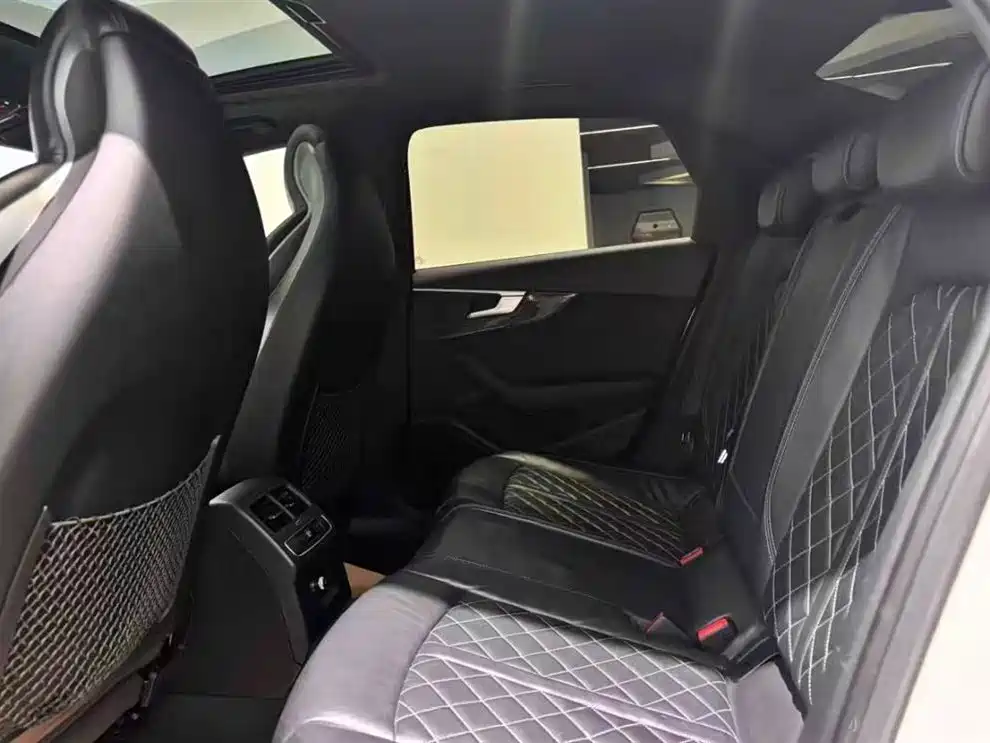 Audi A4L 2017 40 TFSI Progressive фото 6