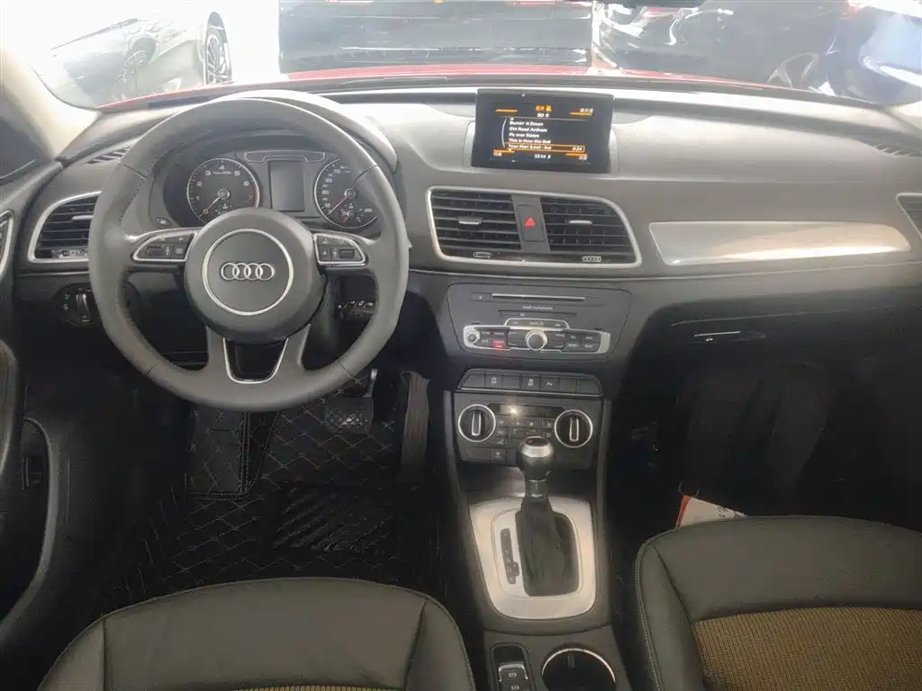 Audi Q3 2018 30th Anniversary Edition 30 TFSI Fashion фото 6