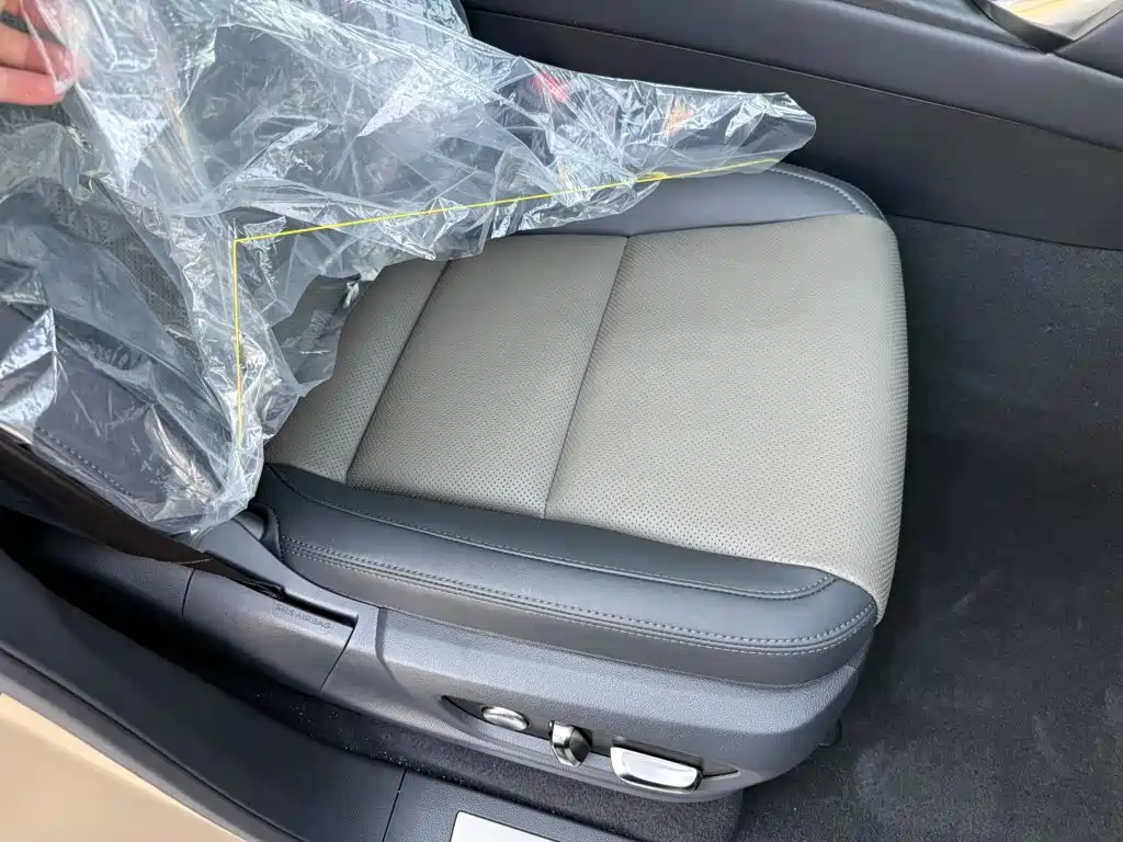 Фото 22 - Lexus LX