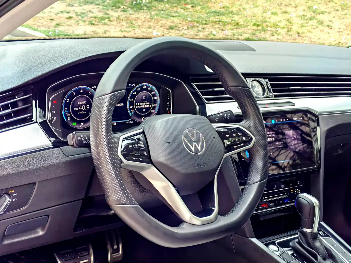 Volkswagen Magotan 2025 Facelift Public Edition 330TSI DSG Luxury фото 10