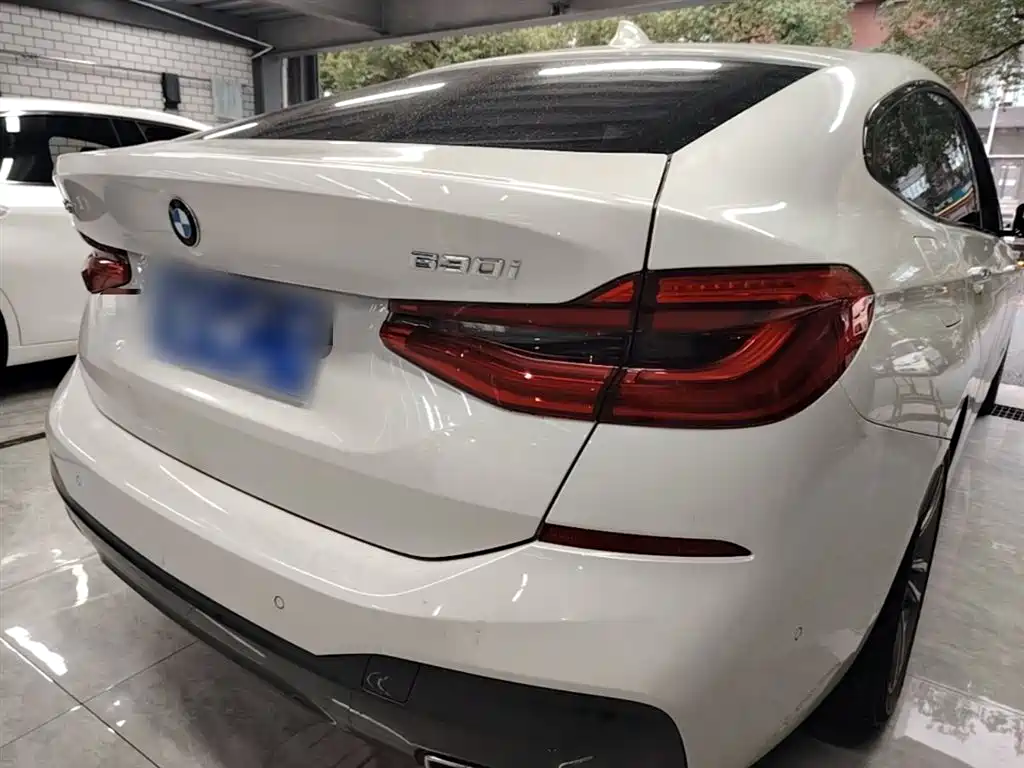 BMW 6 Series GT 2018 630i M Sport Package фото 7