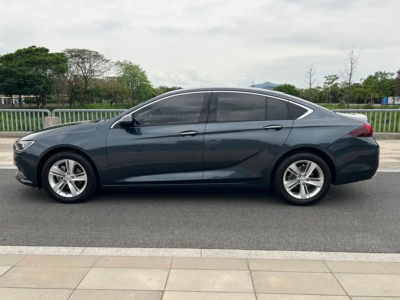 Buick Regal 2019 20T Elite China VI фото 4