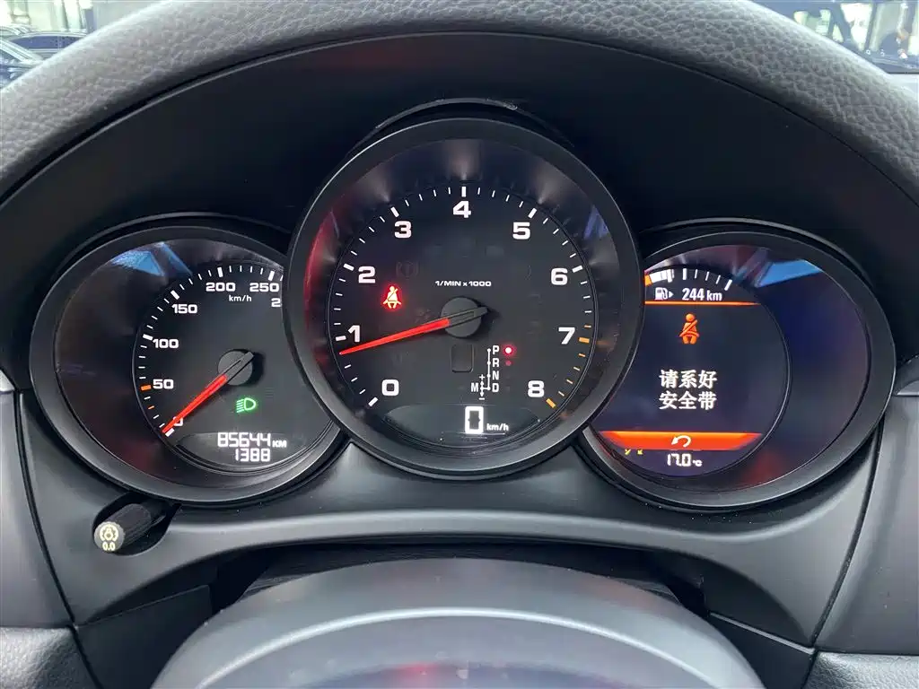 Porsche Macan 2017 Macan 2.0T фото 16