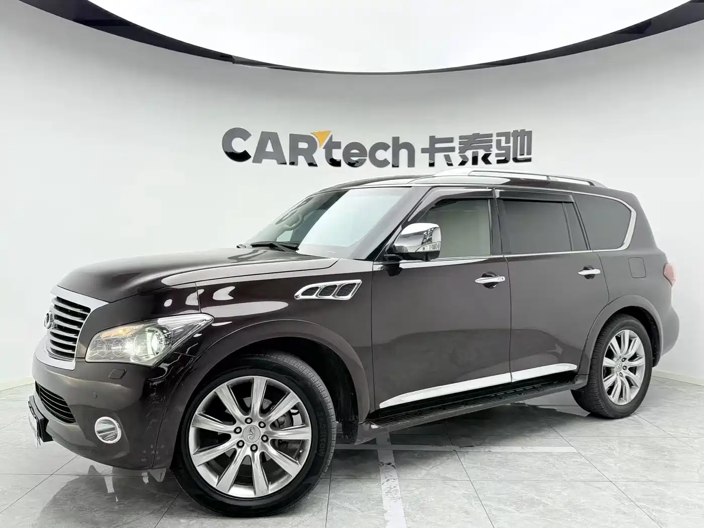 Infiniti QX80 2013 5.6L 4WD
