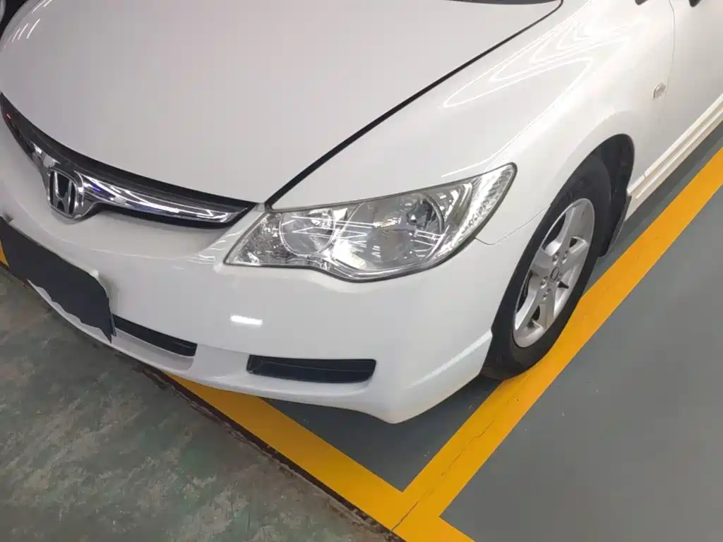 CIIMO CIIMO 2015 2015 1.8L Automatic Comfort Edition