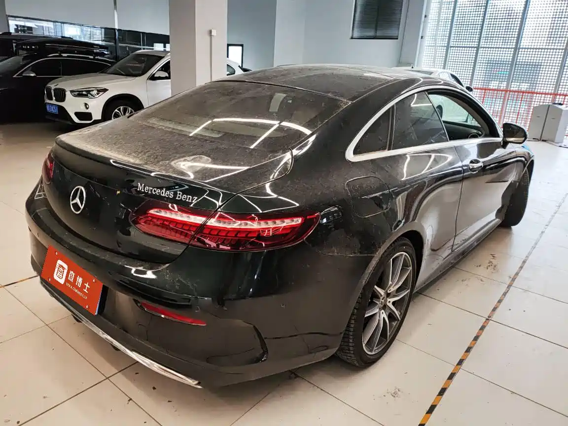 MERCEDES-BENZ E CLASS