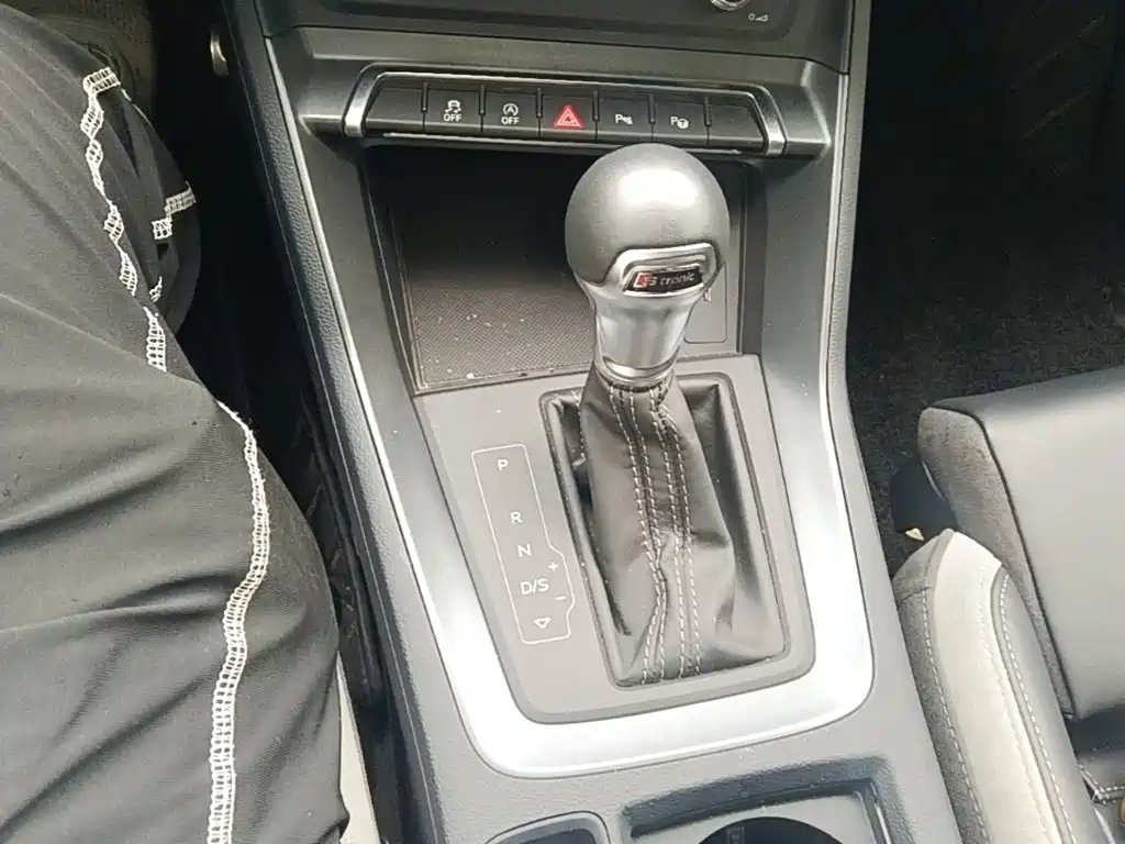 Фото 14 - Audi Q3