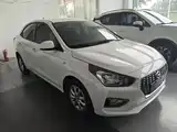 Photo 4 - Hyundai Verna