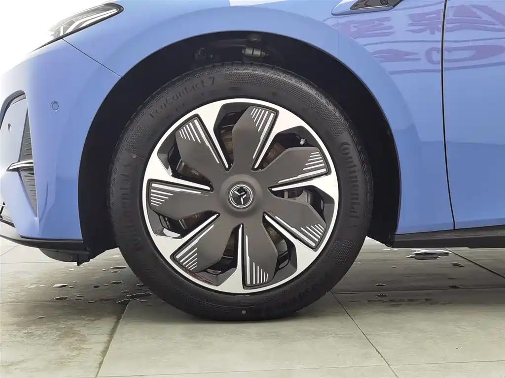 Hongqi HONGQI TIANGONG 05