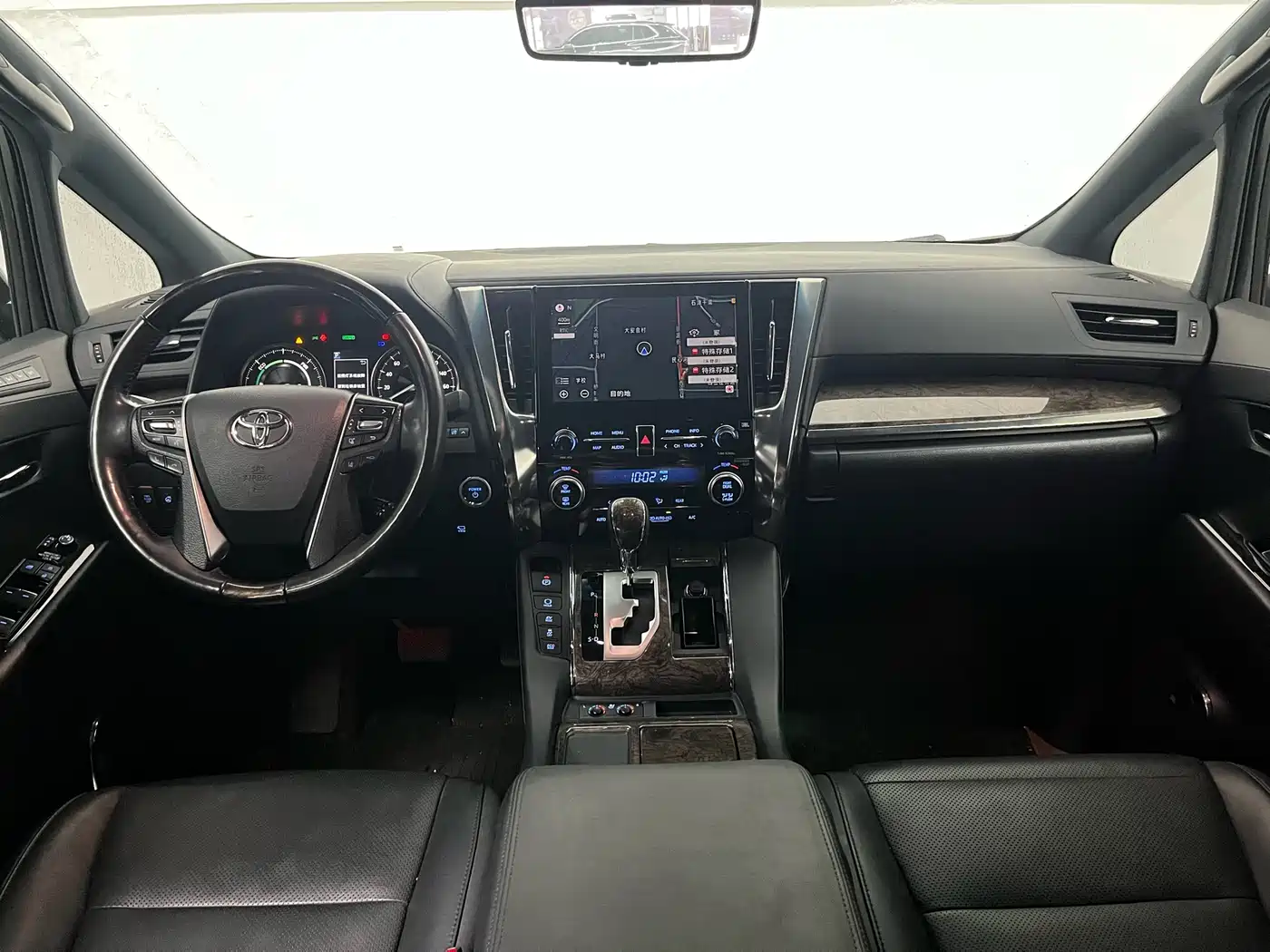 Toyota Alphard 2021 Hybrid 2.5L Premium фото 11