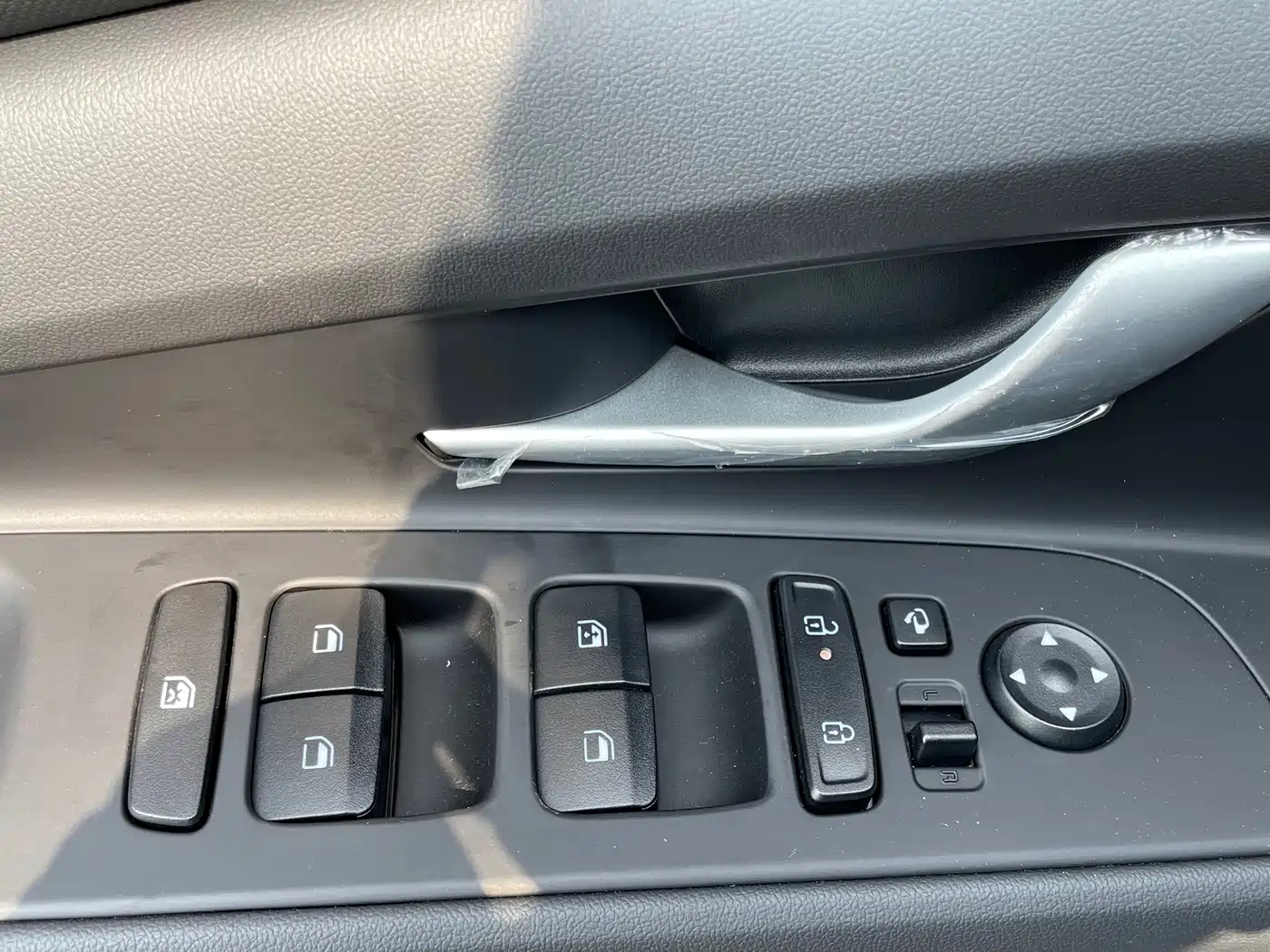 Hyundai Elantra 2023 1.5L CVT GLX Elite Edition фото 16