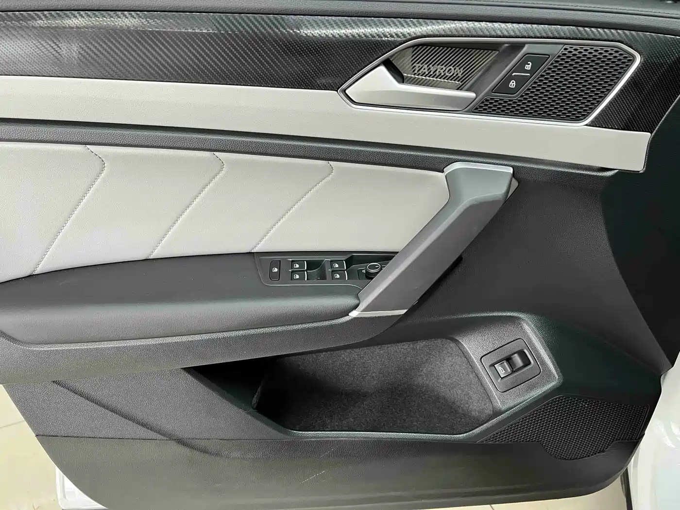 Volkswagen Tayron 2023 280TSI 2WD Luxury Plus Advanced Edition фото 8