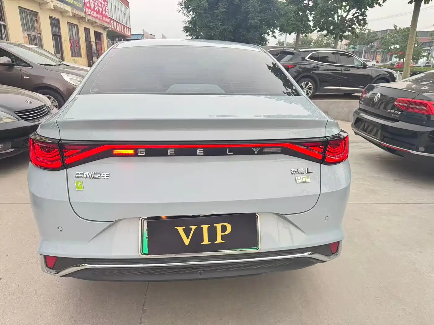 Geely Emgrand L HiP 2022 2022 1.5TD-DHT Pro 100KM Super Rui