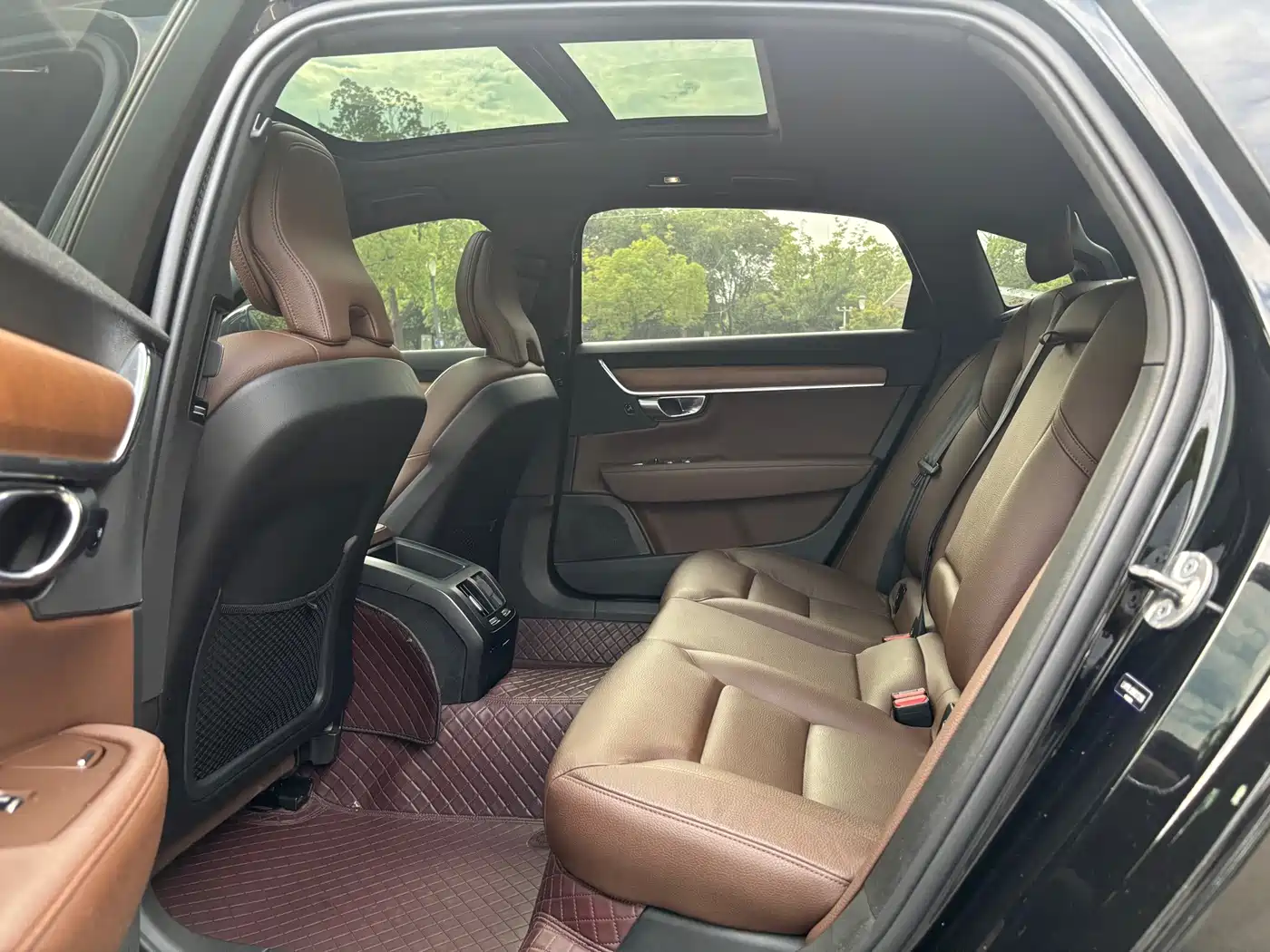 Фото 7 - Volvo S90