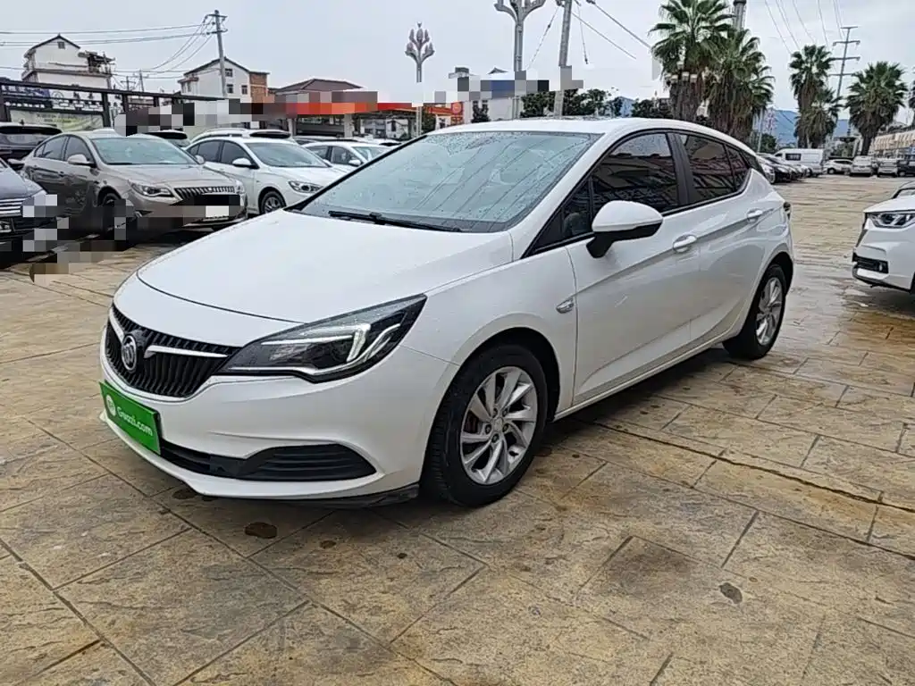 Фото 2 - Buick Verano