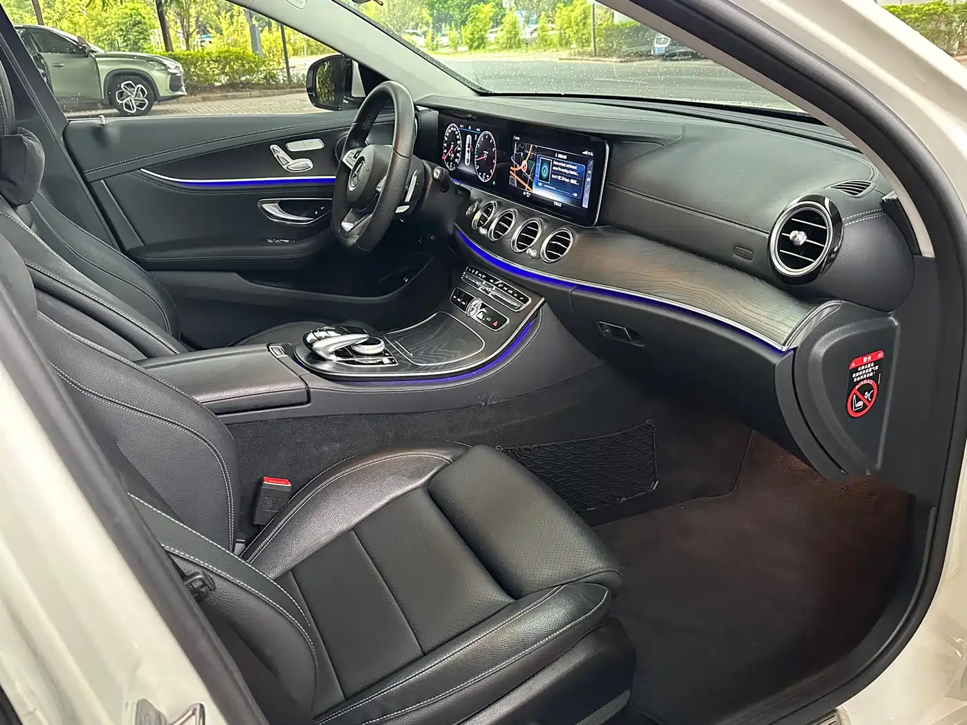 Mercedes-Benz E-Class 2018 E 200 L Sport фото 20
