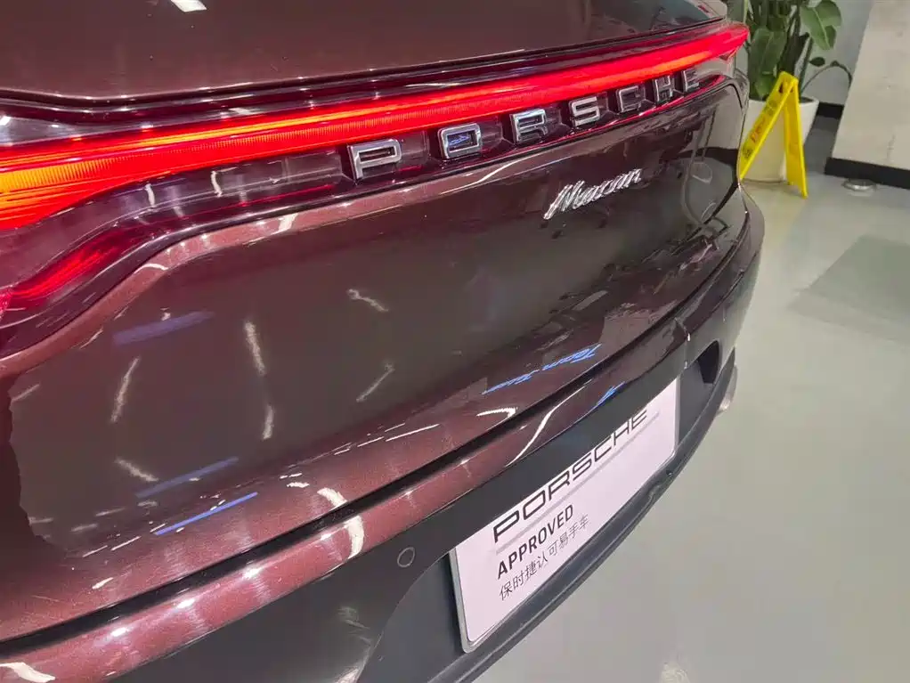 Porsche Macan 2018 Macan 2.0T фото 21