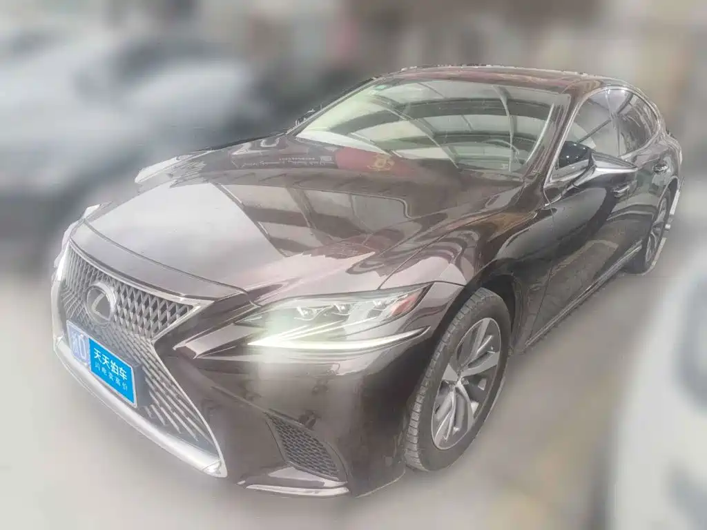Lexus LS