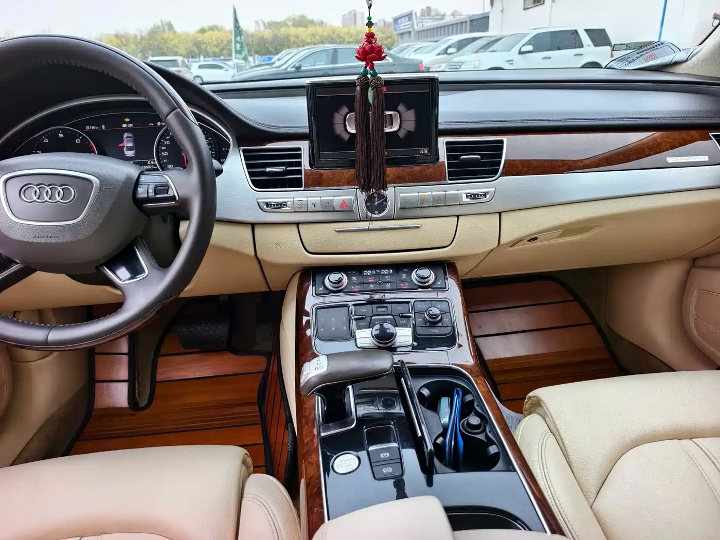 Audi A8 2012 A8L 45 TFSI quattro Comfort фото 10