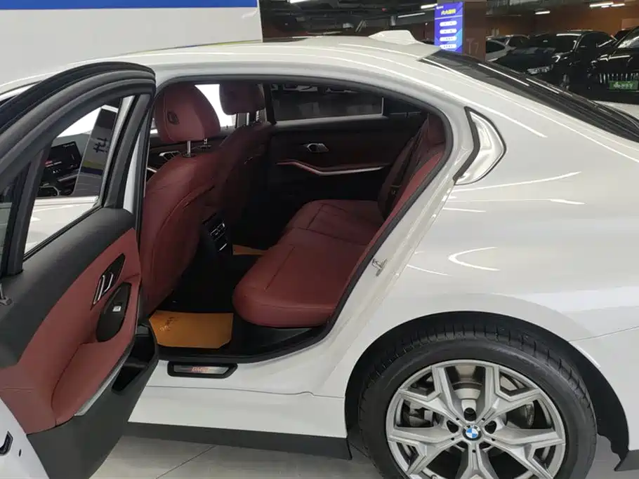 BMW i3 2025 eDrive 35 L фото 11