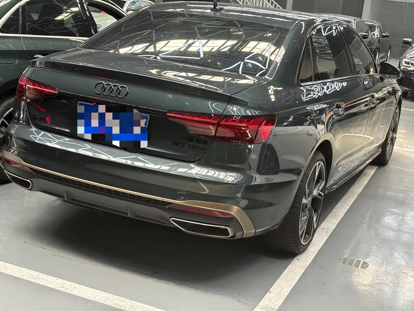 Audi A4L 2025 2025 2 Million Celebration Edition 40 TFSI Luxury Dynamic