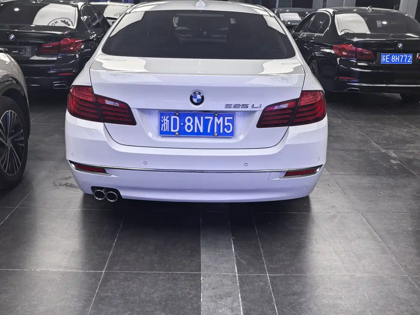 BMW 5 Series 2014 525Li Luxury Design Package фото 4