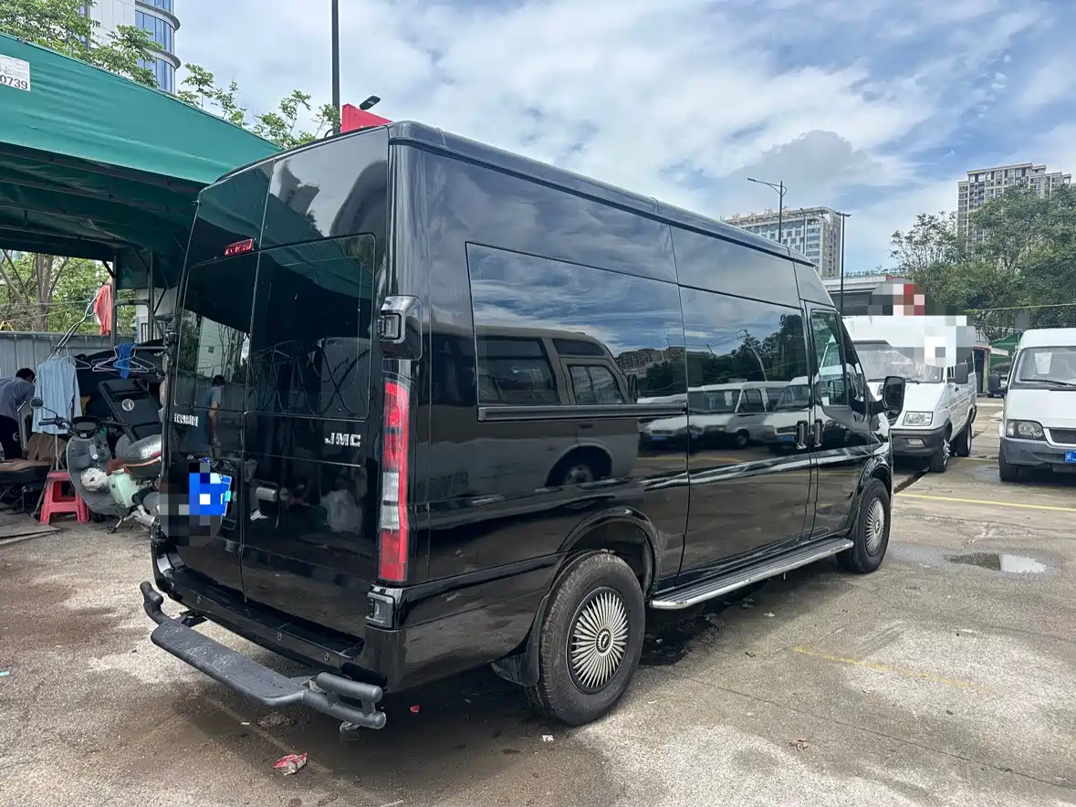 Jiangling JMC Fushun 2024 2023 2.0T Automatic Short Wheelbase Medium-High Roof Commercial MPV 6 Seats