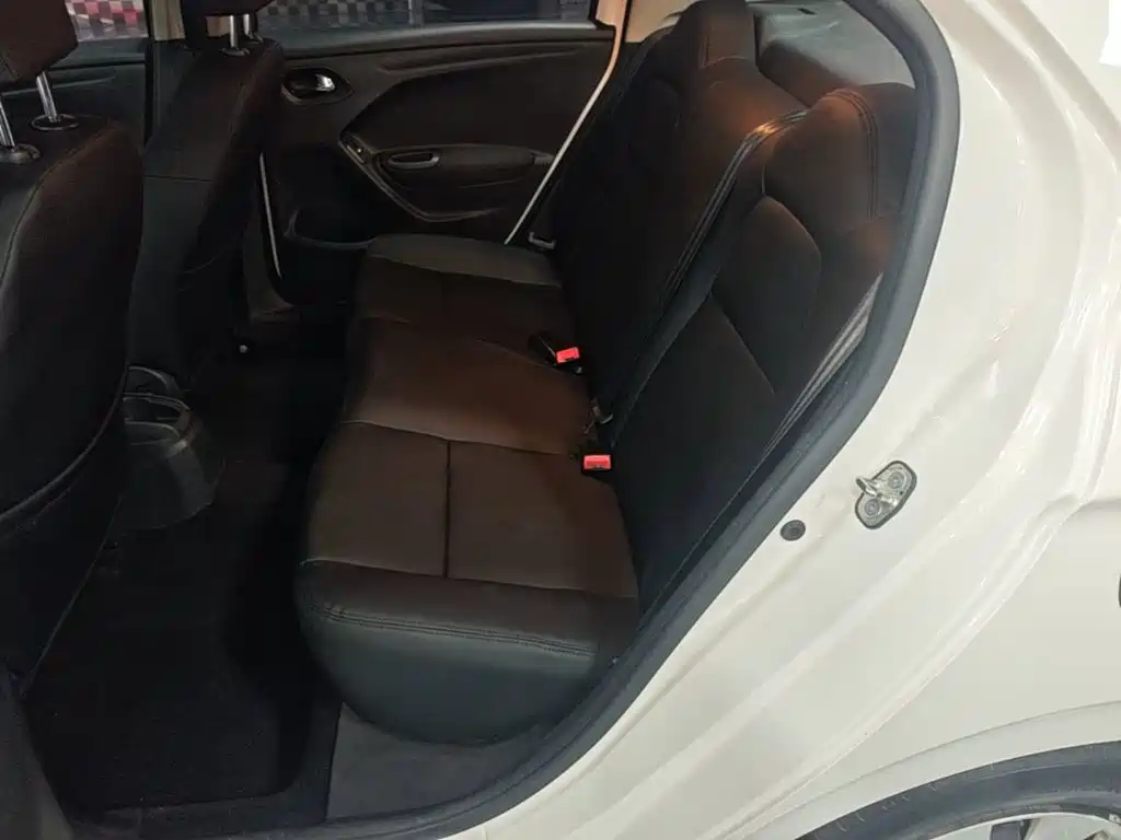 Peugeot 301 2017 2016 1.6L Manual Comfort Edition