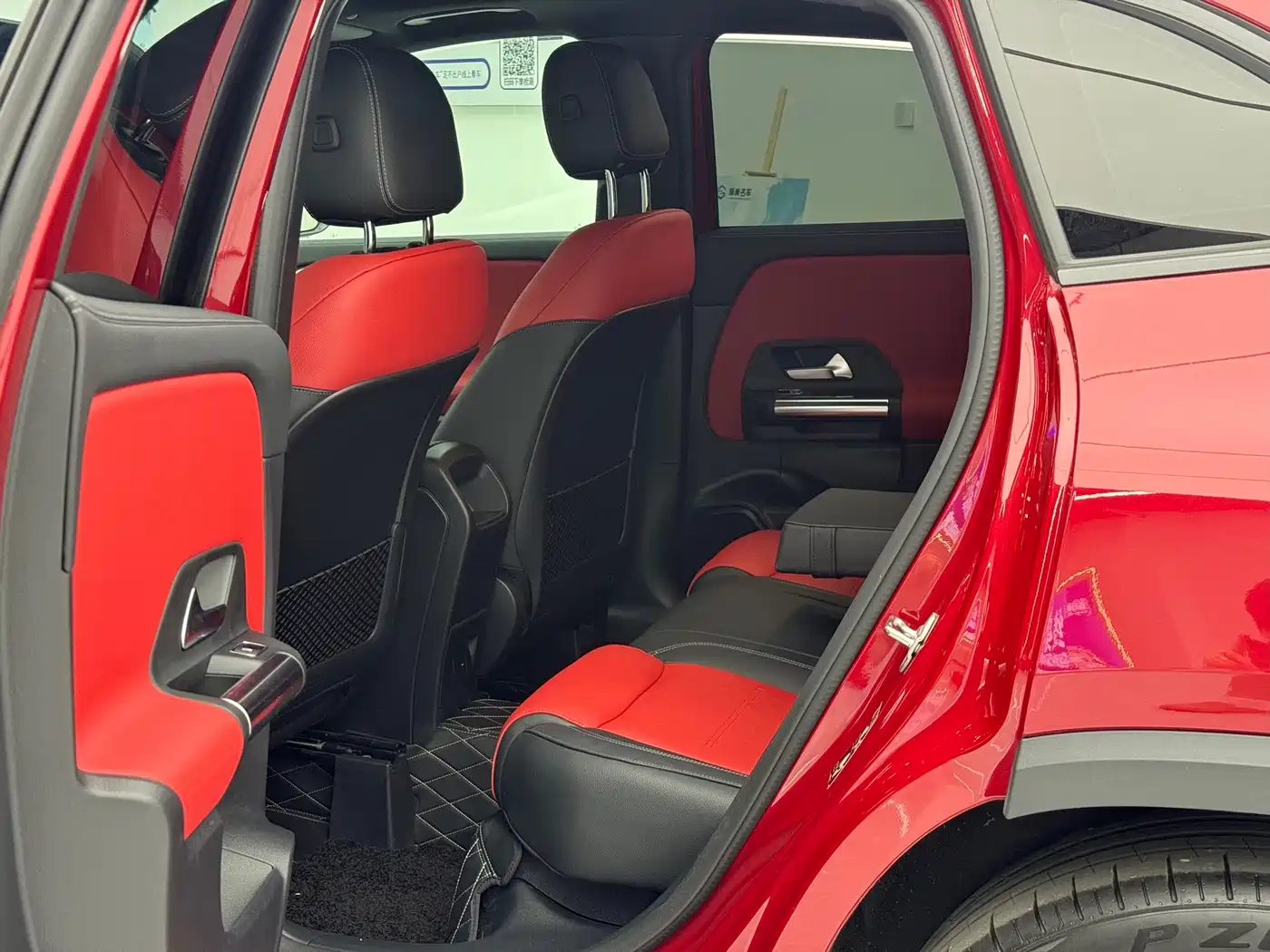 MERCEDES-BENZ GLA AMG