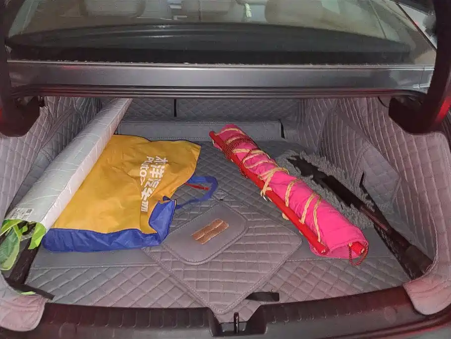 GEELY GALAXY GALAXY E8