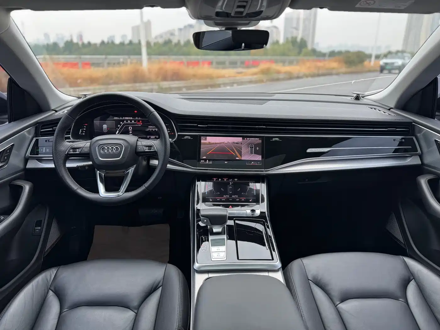 Audi Q8 2020 2019 45 TFSI Luxury Elegance