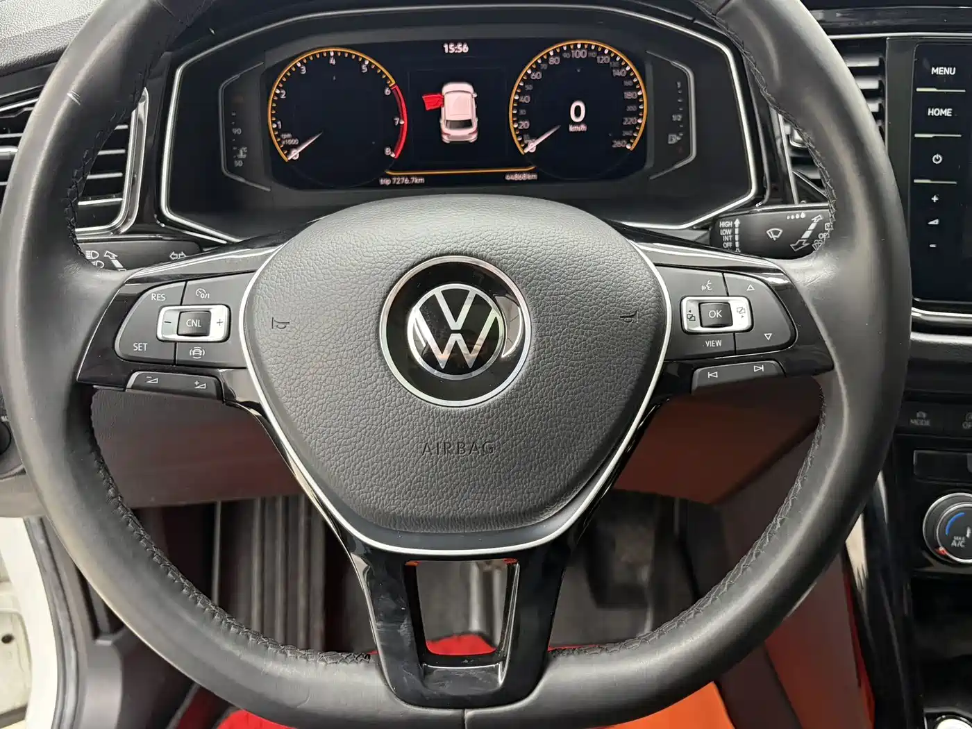 Volkswagen T-ROC 2022 280TSI DSG 2WD Comfort PLUS фото 10