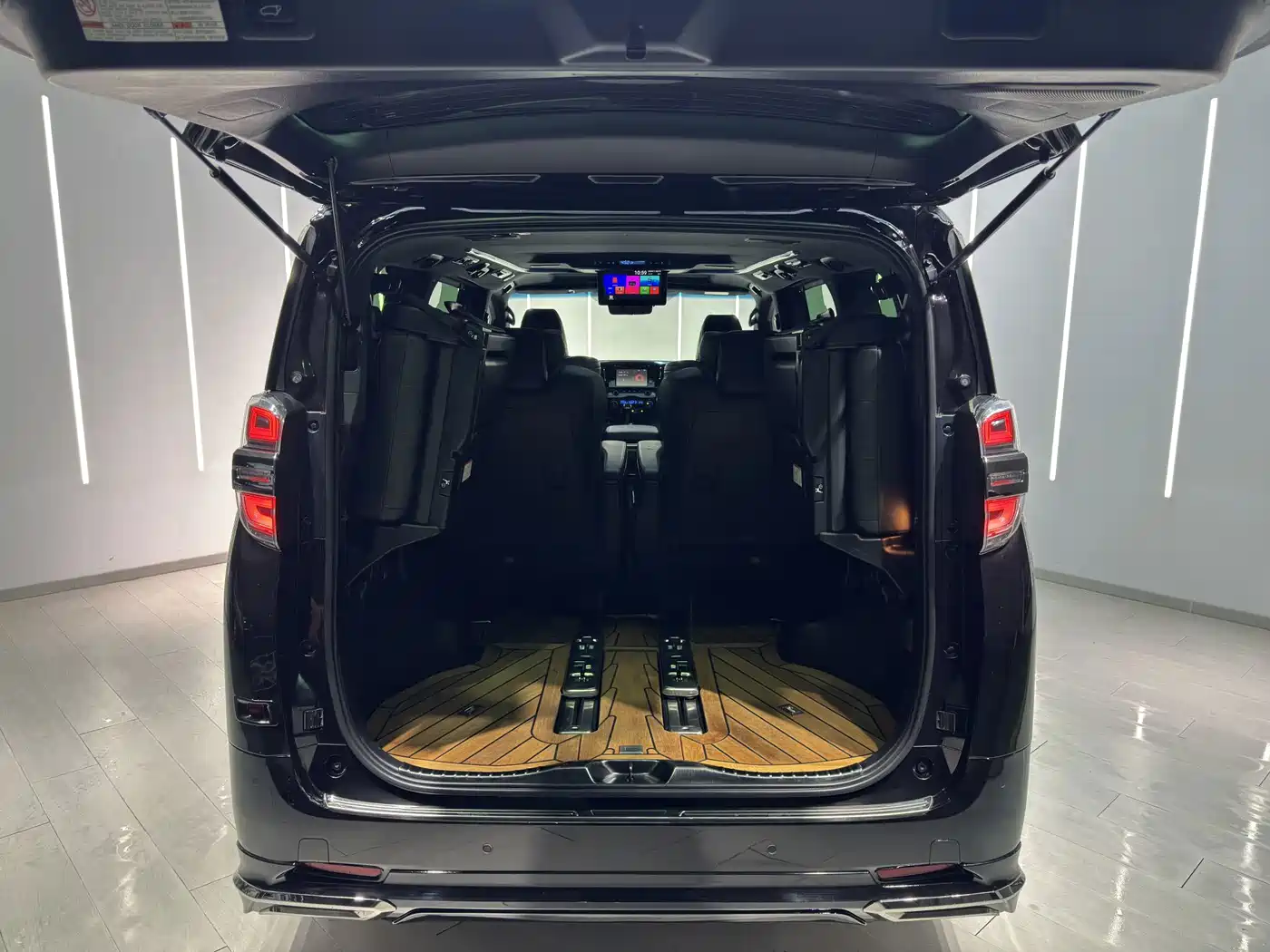 Toyota Vellfire 2019 2019 Hybrid 2.5L HV Premium Edition
