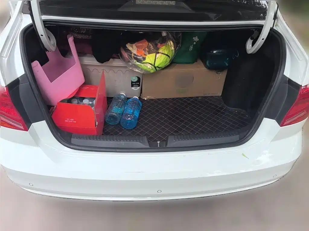 Volkswagen Jetta 2019 Dream Edition 1.5L Manual Fashion фото 16