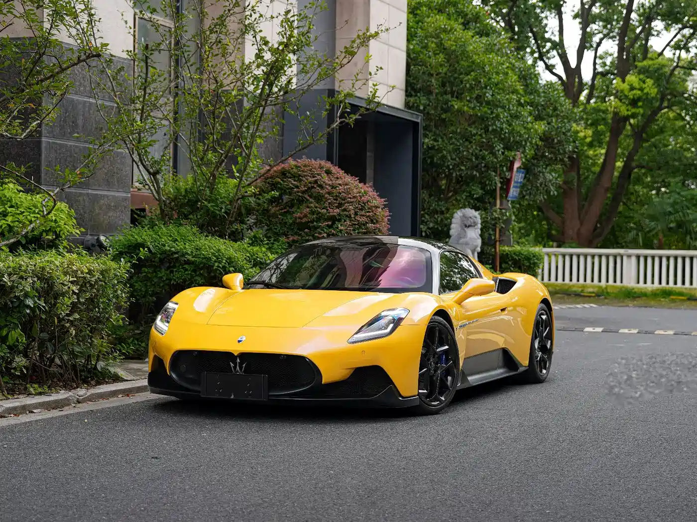 Maserati MC20 2023 2020 3.0T Standard Edition