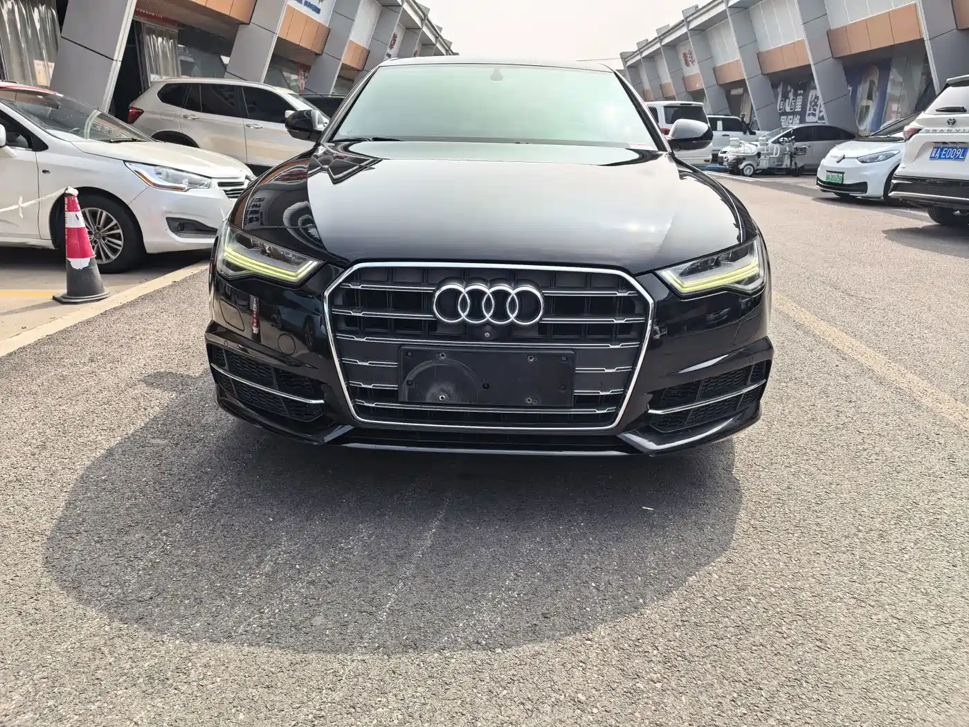 Фото 2 - Audi A6L