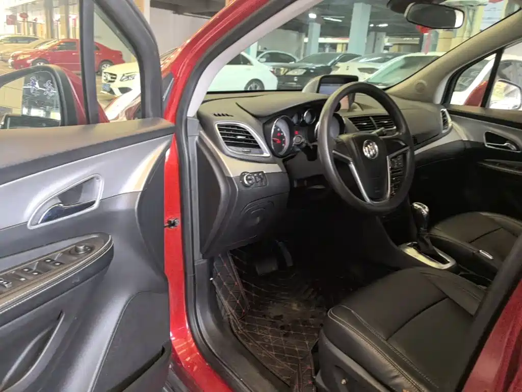 Фото 12 - Buick Encore