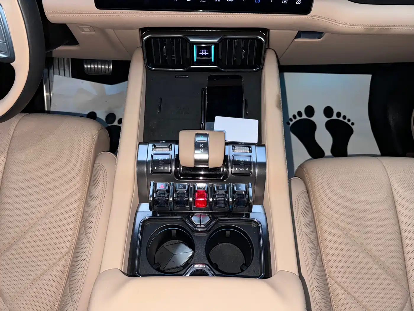 Fang Cheng Bao Leopard 8 2026 2025 Zhiyong Flagship 7-Seater