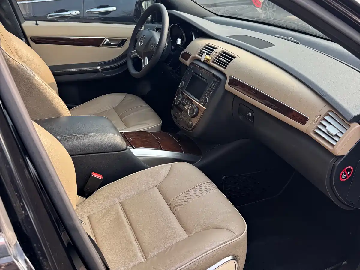 Mercedes-Benz R-Class 2011 R 350 L 4MATIC фото 3