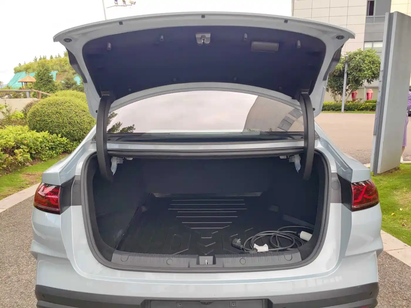 BYD Qin L 2024 2024 DM-i 80KM Leading Edition